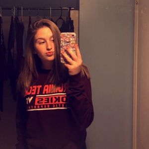 Meet your Posher, Danielle